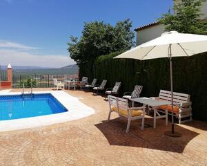 Casa con piscina en Castellar