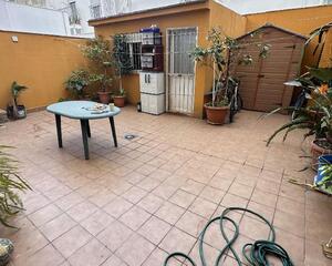 Piso con patio en Centro, Huelva