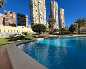 Apartamento con piscina en Pueblo Levante, Benidorm