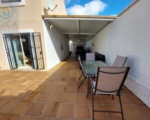 Adosado con terraza en Aldea, Algeciras