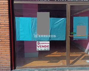 Local comercial de 2 habitaciones en Vara de Rey, Centro Logroño