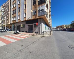 Local comercial con trastero en Centro, Zapillo Almería