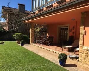 Casa con chimenea en Buenavista , Oviedo