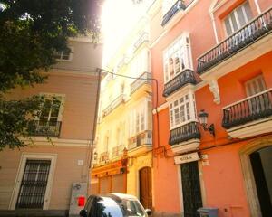 Piso de 4 habitaciones en Centro Histórico , Cádiz