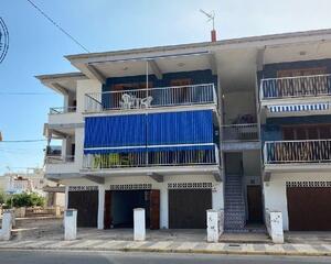 Apartamento con terraza en Playa, Oliva