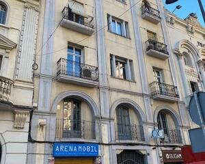 Piso de 6 habitaciones en Blondel, Lleida