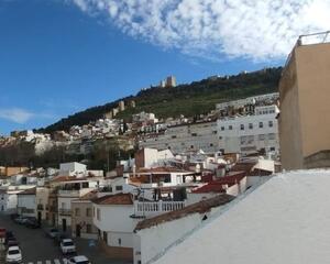 Ático con terraza en Santa Isabel, Jaén