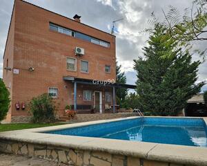 Casa con piscina en Lleida