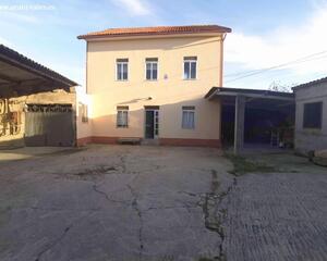 Casa con patio en Centro, Ponteceso