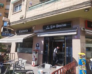 Local comercial de 3 habitaciones en Zaidín, Granada