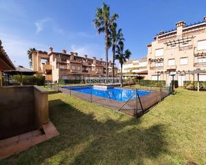 Apartamento con piscina en Aigua Blanca, Oliva