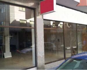 Local comercial de 4 habitaciones en Teis, Vigo