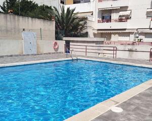 Pis amb piscina en Centre, Torredembarra