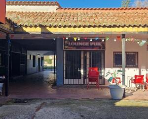 Local comercial reformado en Eurovillas, Nuevo Baztán