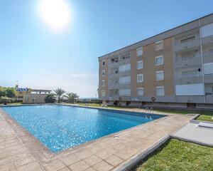 Apartamento con piscina en Punta Prima, Torrevieja