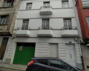 Edificio de 3 habitaciones en Canido, Ferrol