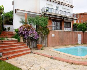 Casa amb piscina en Centre, Arenys de Mar
