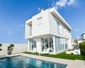 Villa de 4 habitaciones en Nou Alacant, Alicante