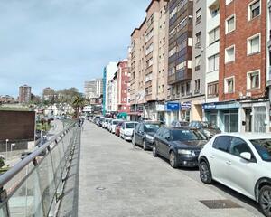 Local comercial en Cuatro Caminos, Santander