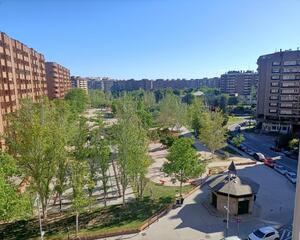 Piso buenas vistas en Miraflores San Jose, Zaragoza
