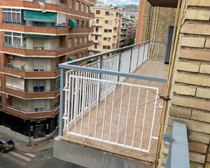 Piso con terraza en Recogidas, Centro Granada