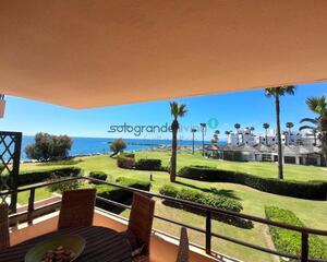Apartamento con terraza en Playa, La Mangueta Sotogrande