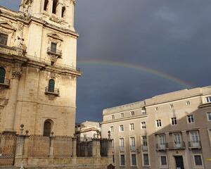 Piso con terraza en Catedral, Jaén
