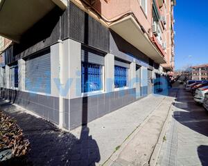 Local comercial en Pueblo Nuevo, Ciudad Lineal Madrid
