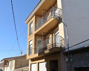 Apartamento con terraza en Villena