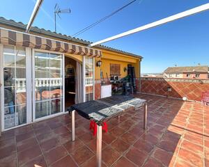 Casa con terraza en Avd. Andalucía, Atarfe