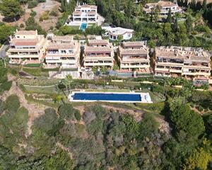 Apartamento en Cascada De Camojan, Milla De Oro Marbella