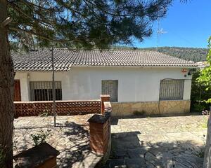 Casa con jardin en El Taio, Castellvi de Rosanes