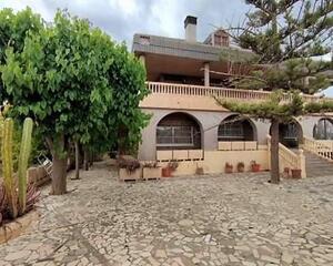 Villa en Partida de Capucho, Ciudad de Asis, Benalua San Juan de Alicante