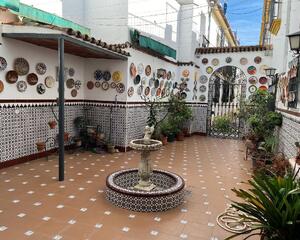 Piso con patio en San Lorenzo, Centro Córdoba